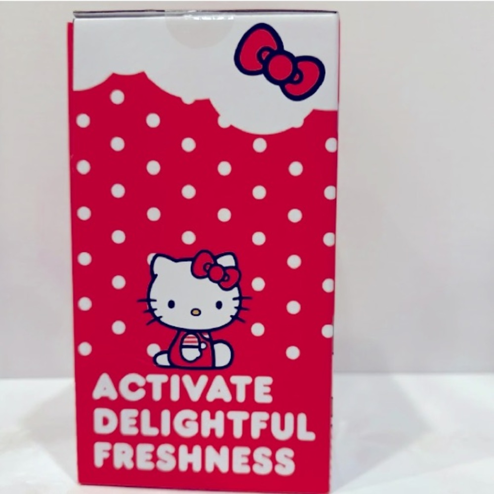 🎀 Hello Kitty Red Reed Diffuser - Picture 2 of 3